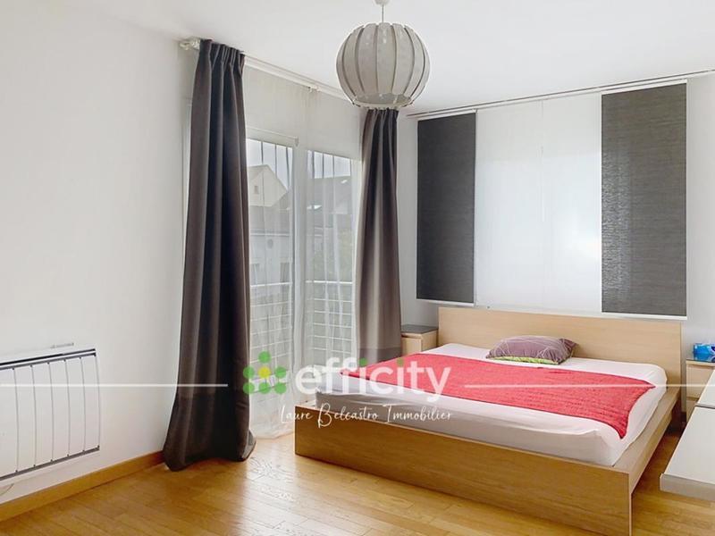 Villa - 370 m² - 10 pièces