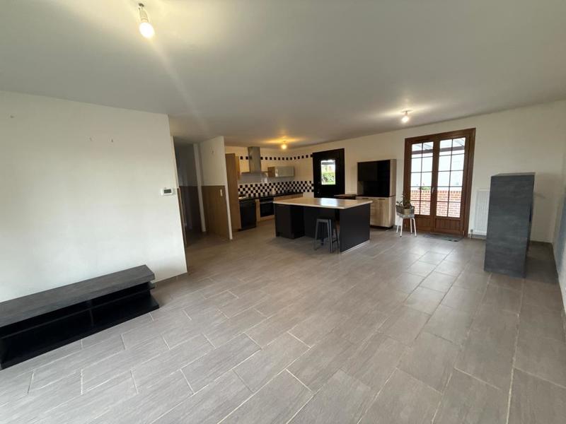 Maison - 94 m² - 4 pièces