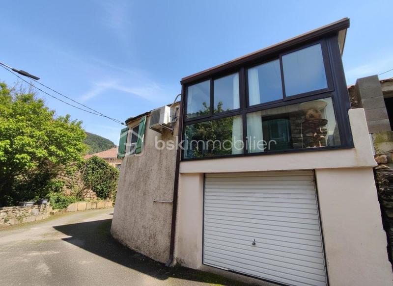 Maison en pierre - 92 m² - 4 pièces