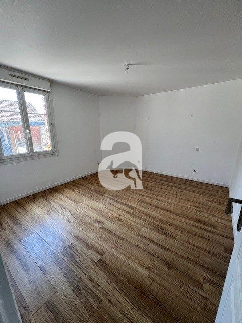 Appartement - 99 m² - 5 pièces