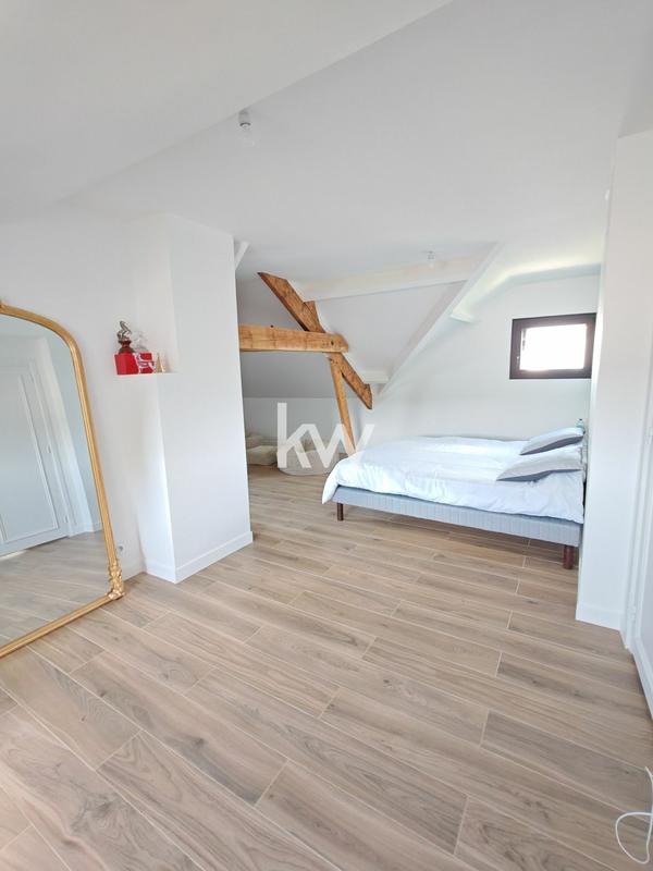 Maison - 183 m² - 6 pièces