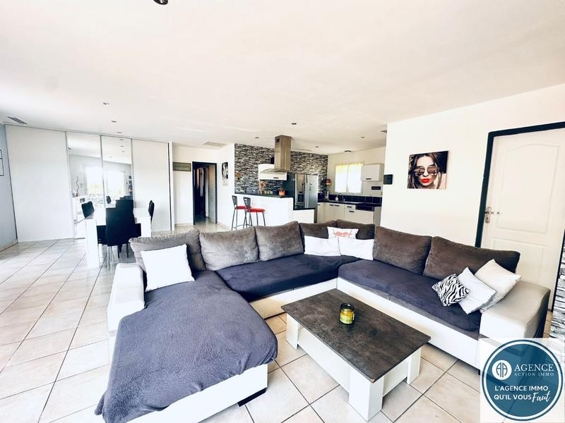 Maison - 110 m² - 6 pièces