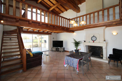 Maison ancienne - 210 m² - 6 pièces