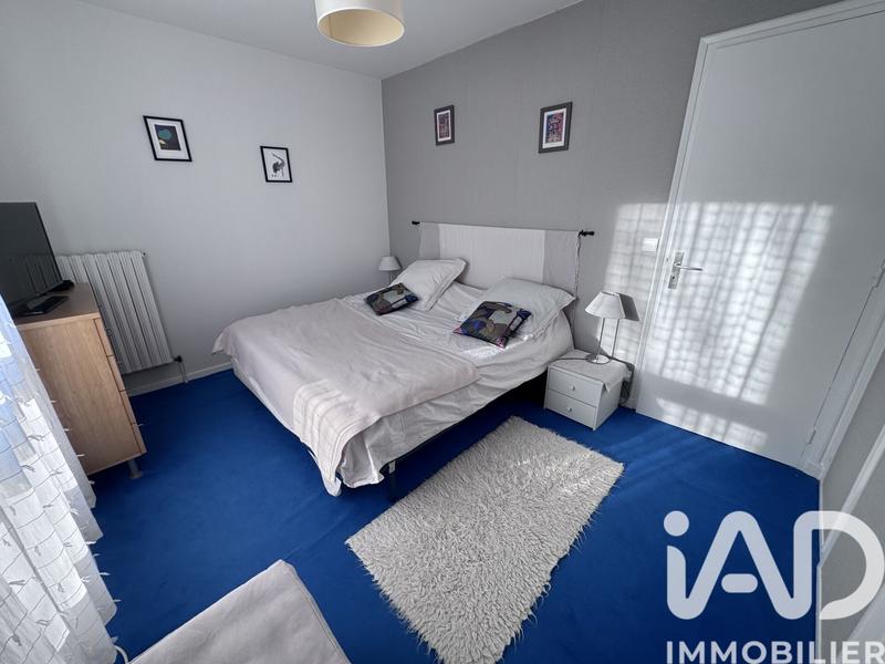 Maison - 245 m² - 9 pièces