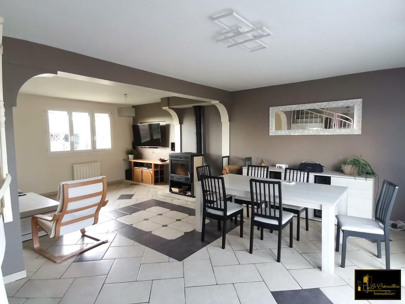 Maison traditionnelle - 127 m² - 7 pièces