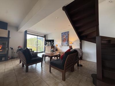 Maison - 155 m² - 5 pièces