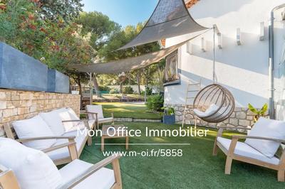 Maison - 185 m² - 7 pièces