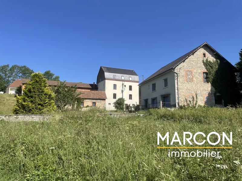 Maison - 291 m² - 11 pièces