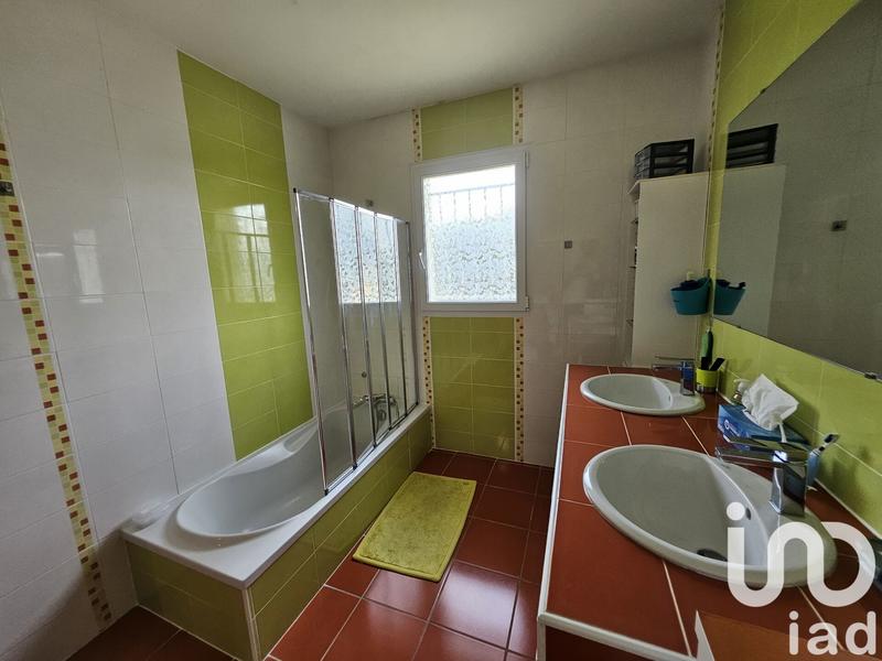 Maison - 200 m² - 9 pièces