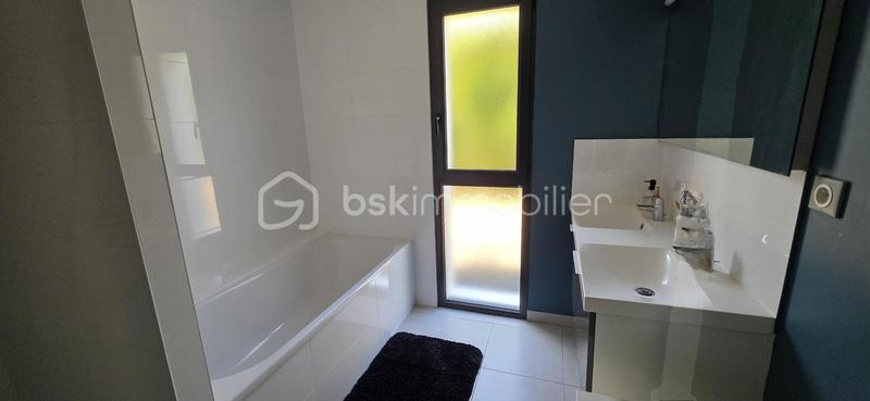 Maison - 107 m² - 5 pièces