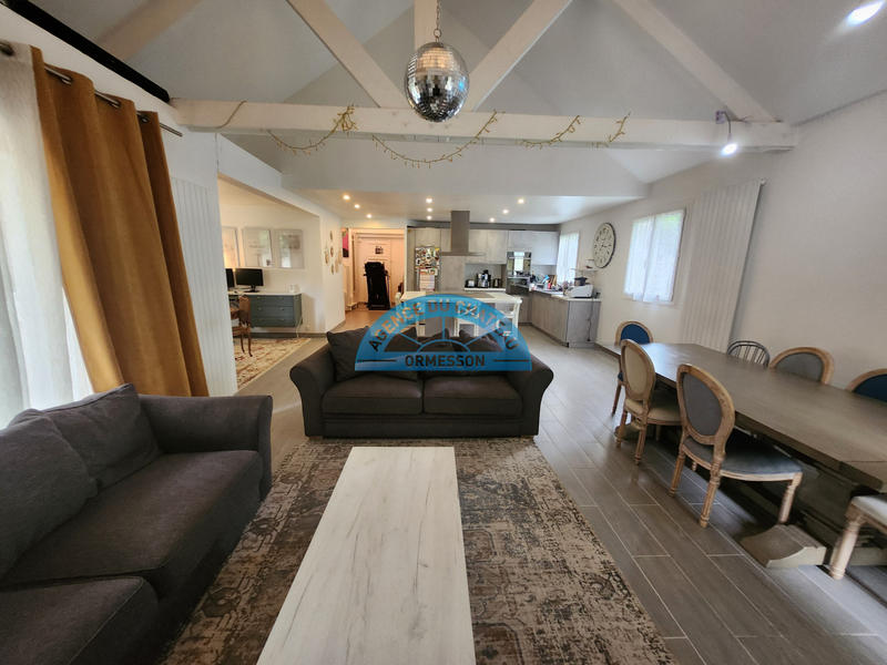 Maison - 164 m² - 7 pièces