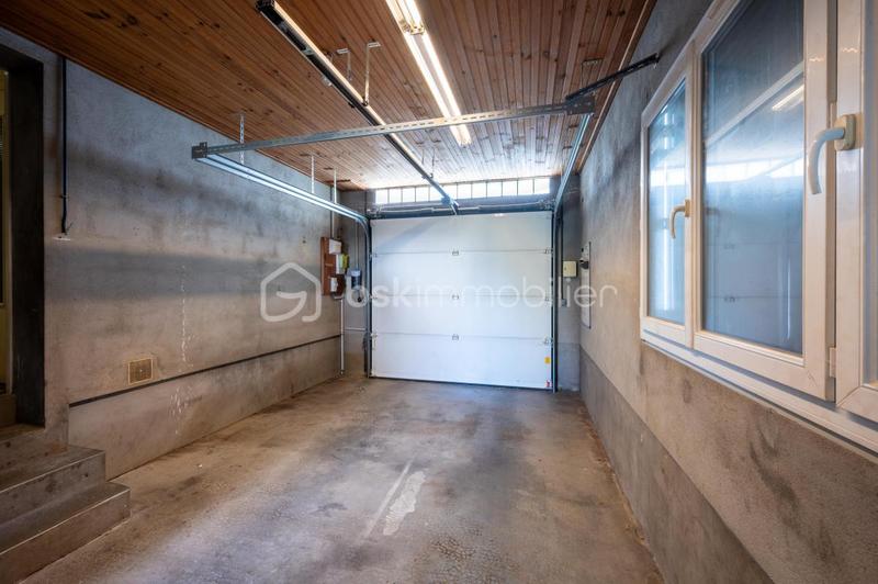 Maison - 200 m² - 7 pièces