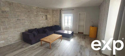 Maison traditionnelle - 90 m² - 5 pièces