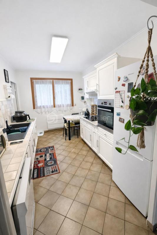 Appartement - 77 m² - 5 pièces