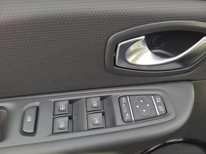 Renault Clio dCi 90 E6c Edc Intens