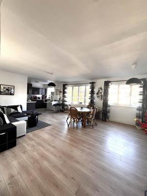 Appartement - 92 m² - 4 pièces