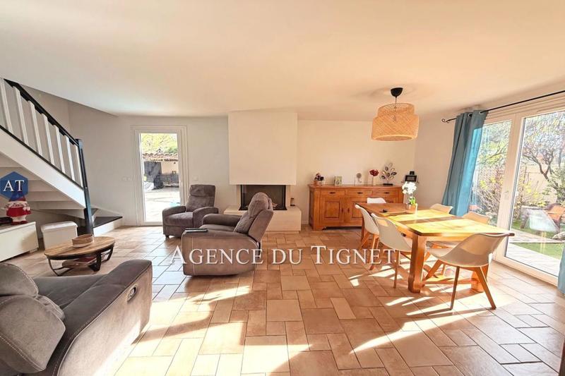 Maison - 105 m² - 6 pièces