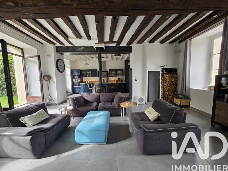 Maison - 175 m² - 8 pièces