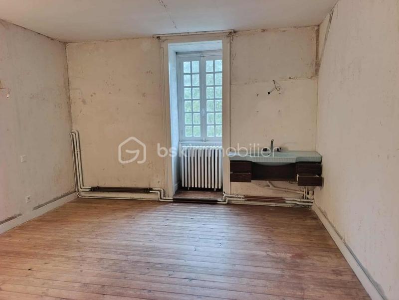 Demeure - 270 m² - 11 pièces