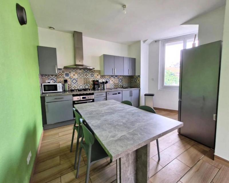 Maison - 203 m² - 7 pièces