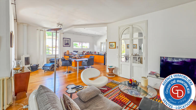 Maison - 170 m² - 7 pièces