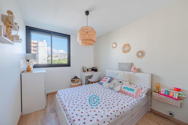 Appartement - 65 m² - 4 pièces