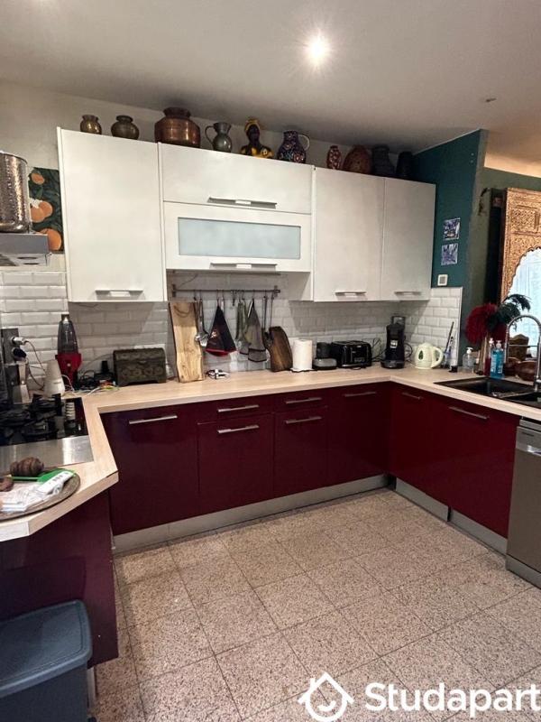 Chambre - 12 m² - 1 pièce