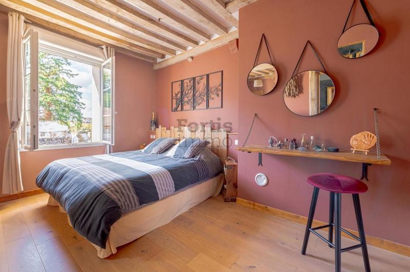 Corps de ferme - 353 m² - 11 pièces