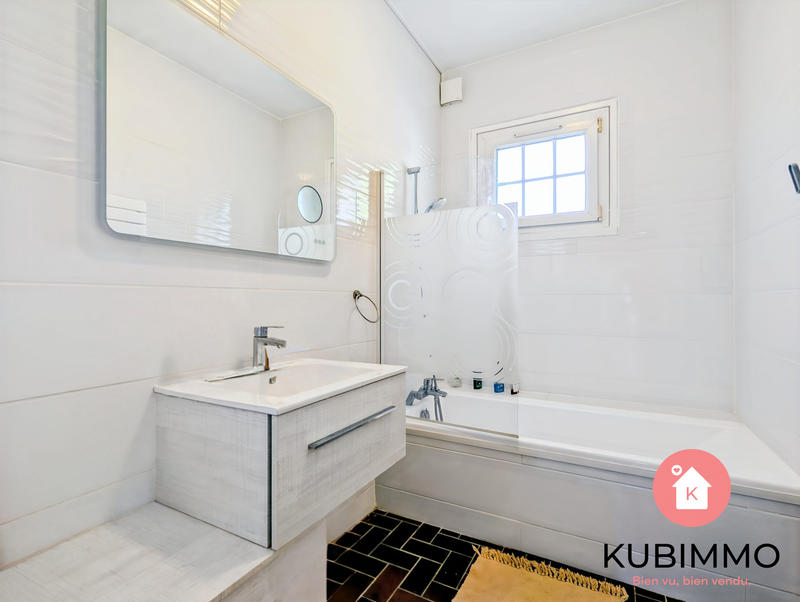 Maison - 117 m² - 6 pièces