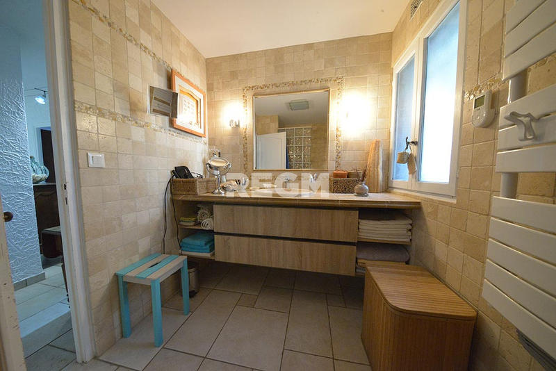 Maison - 105 m² - 3 pièces