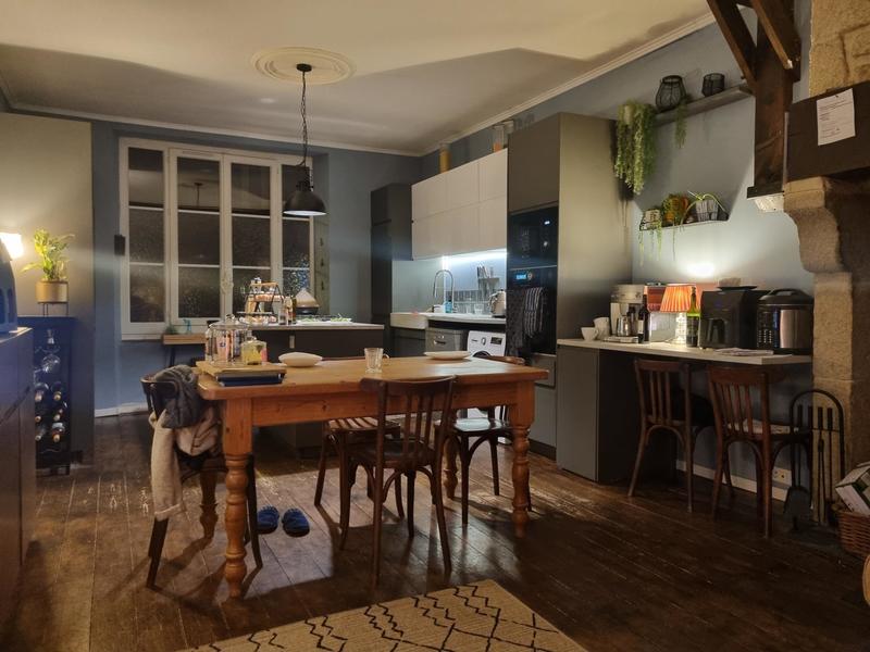 Maison - 220 m² - 7 pièces