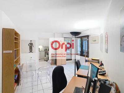 Studio - 33 m² - 1 pièce