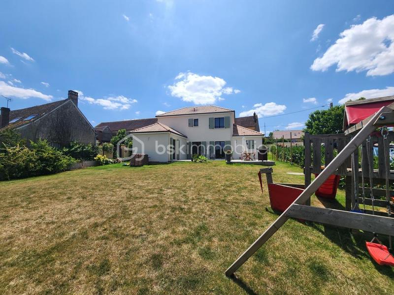 Maison - 123 m² - 6 pièces