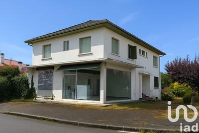 Maison de ville - 164 m² - 9 pièces