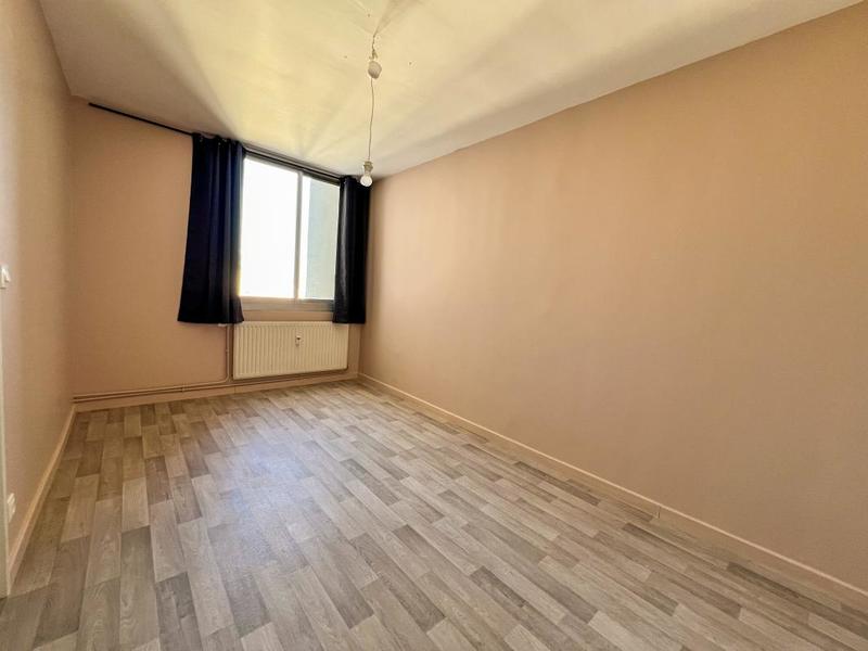 Appartement - 85 m² - 3 pièces