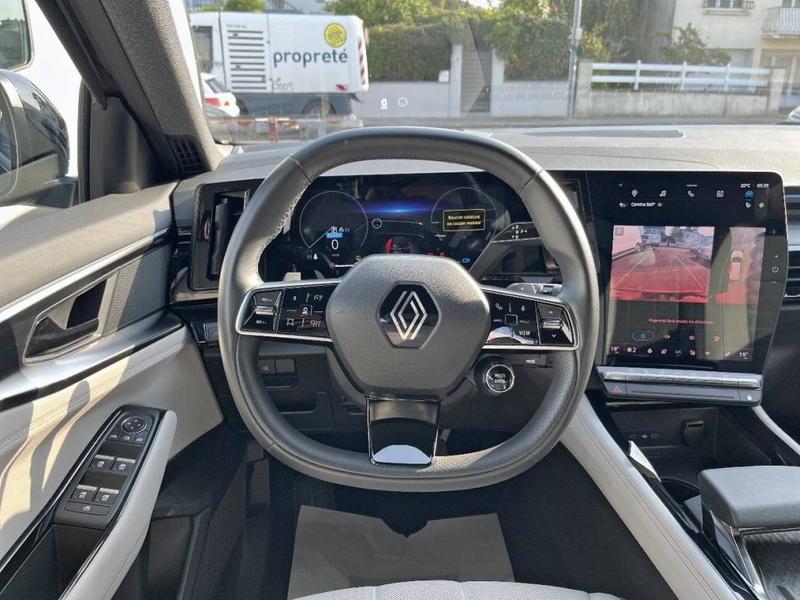 Renault Espace E-Tech hybrid 200 Iconic 5p