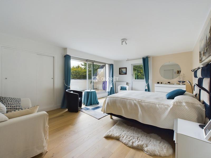 Appartement - 222 m² - 5 pièces