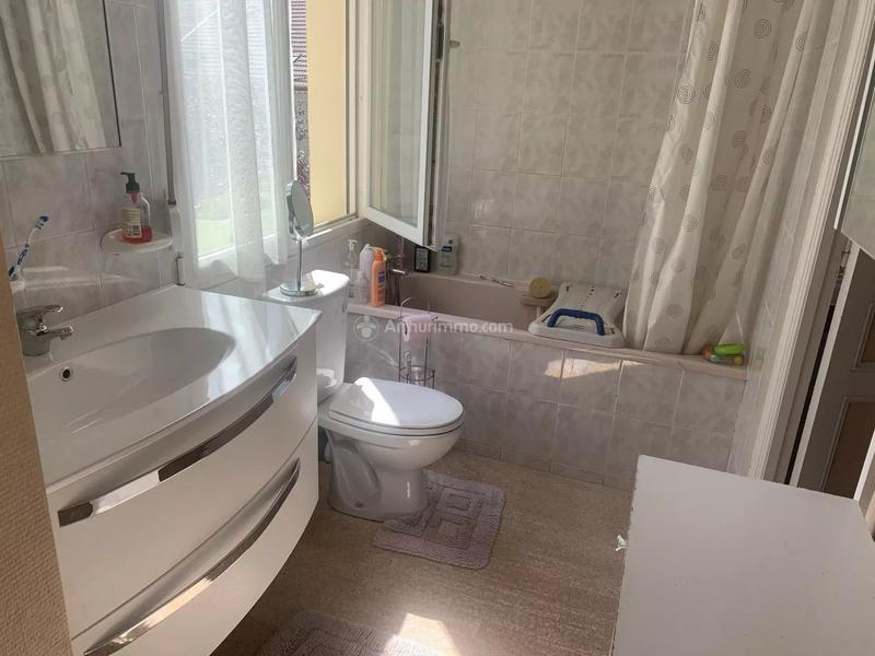 Maison - 185 m² - 10 pièces