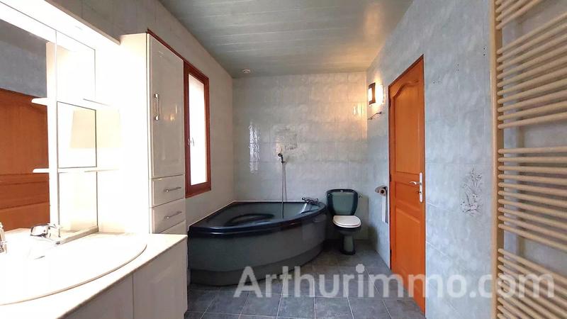 Maison - 84 m² - 3 pièces