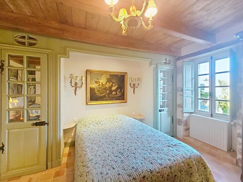 Maison - 167 m² - 7 pièces