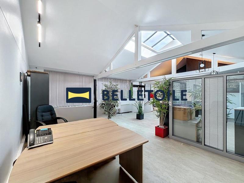 Local commercial - 472 m²