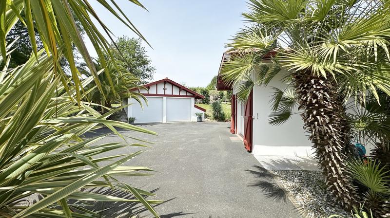 Maison contemporaine - 188 m² - 6 pièces