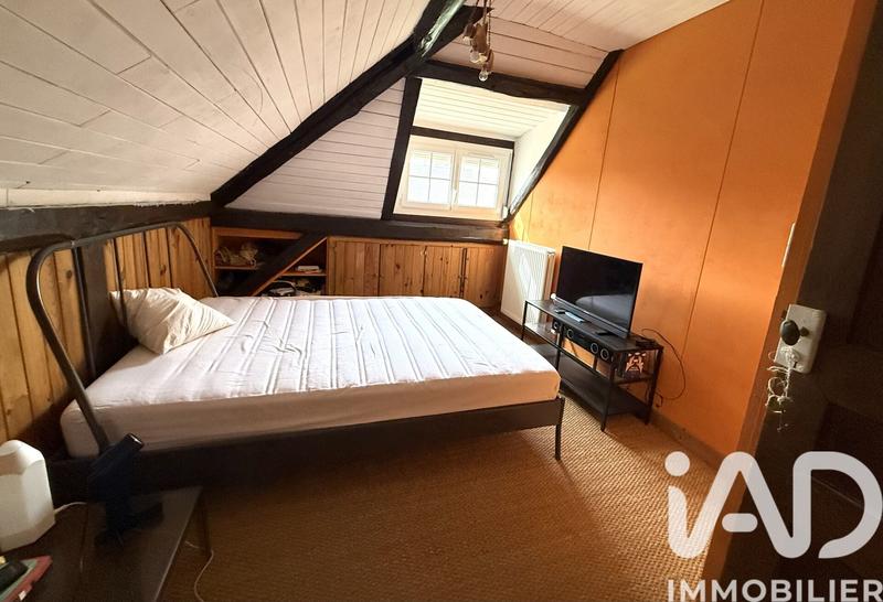 Maison - 208 m² - 10 pièces