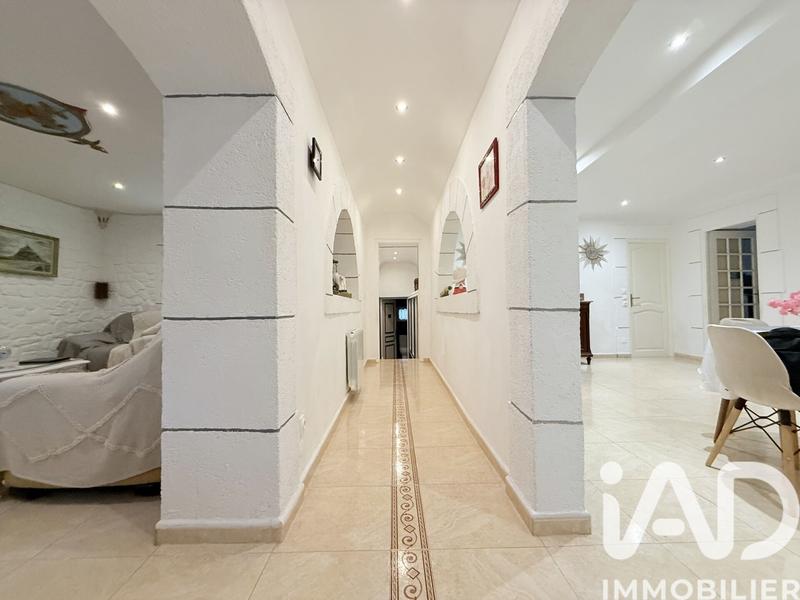 Maison - 175 m² - 6 pièces