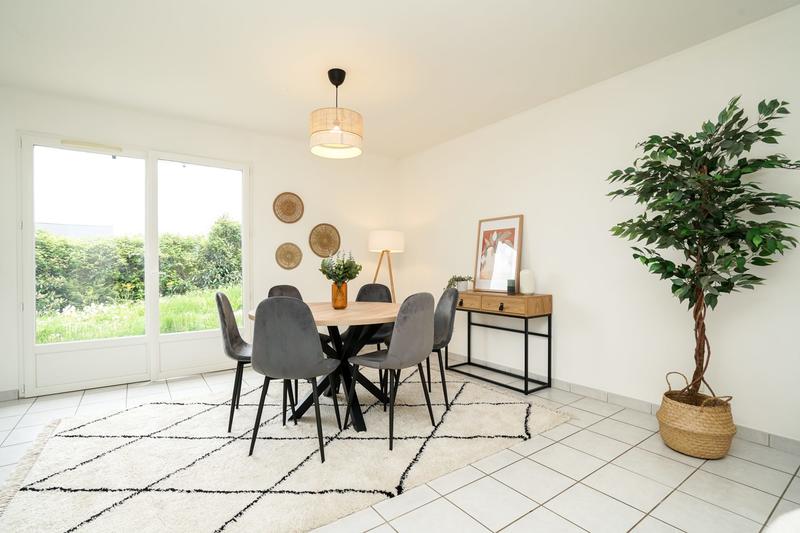 Maison - 92 m² - 5 pièces