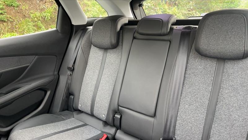 Peugeot 3008 1.5 BlueHDi 130 Eat8 Allure Business - Automatique