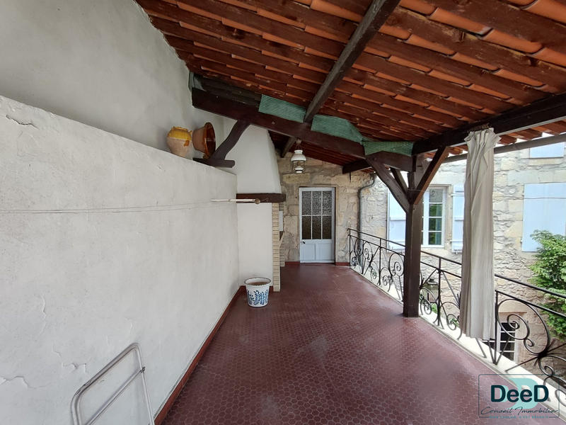 Maison - 288 m² - 9 pièces