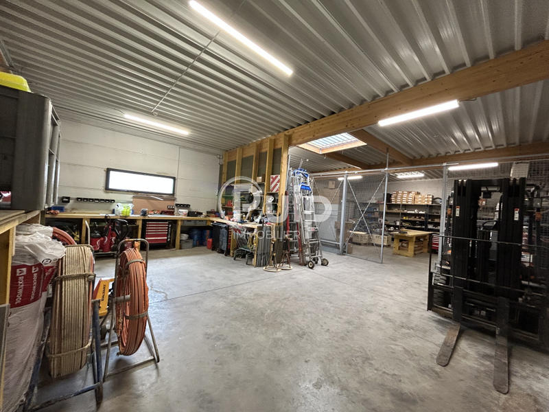 Industrie - 416 m²