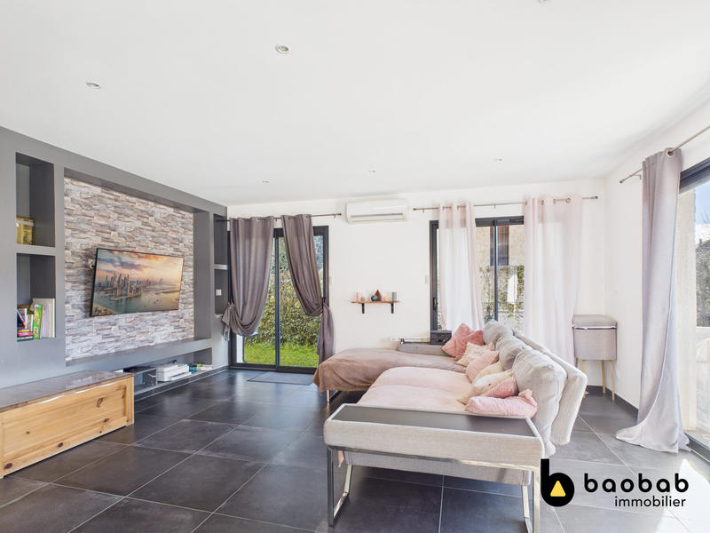 Villa - 127 m² - 5 pièces