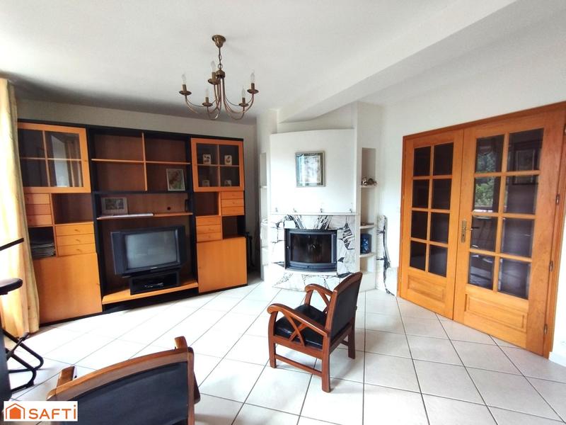 Maison - 228 m² - 6 pièces